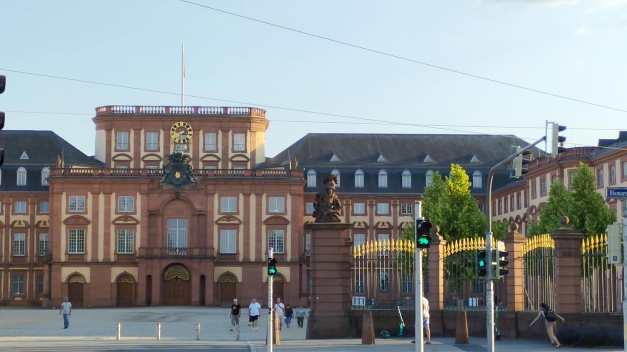 Mannheim City Hostel Zimmer 4 - Hostel Liudao Екстер'єр фото