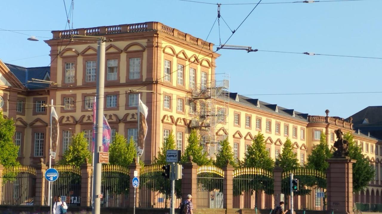 Mannheim City Hostel Zimmer 4 - Hostel Liudao Екстер'єр фото